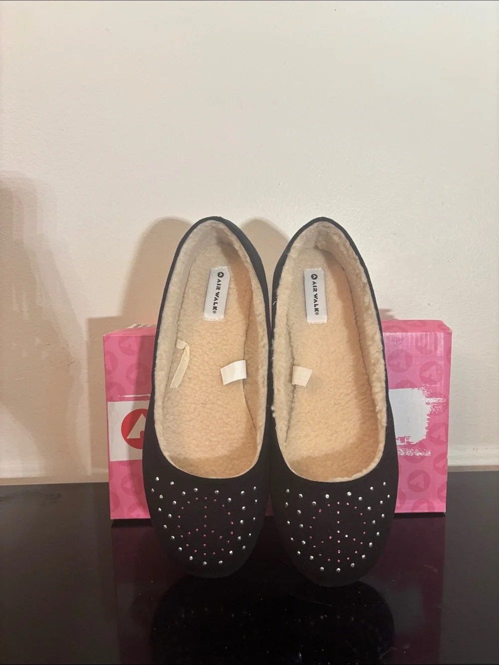 Airwalk‎ Cozy Glam Peace Sign Studded Flats